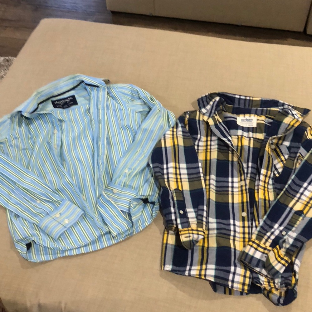 Boys button up shirts medium